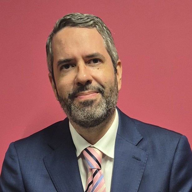 Executive Director  |  Researcher José M. Causadias  